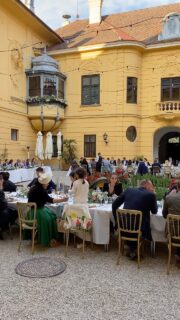 We can’t wait for the Wedding Season to start!
Joshua’s Catering is definitely ready for lovely weddings in stunning locations, with lovely guests and a tasteful catering to serve. 
#schlosseckertsau #catering #cateringservice #cateringwedding #weddingfood #vienna #viennafood #businesscatering #wedding #weddingvienna