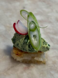 one bite. all of it. 🌿
#finedining #canapé #onebite #chefstable #plating